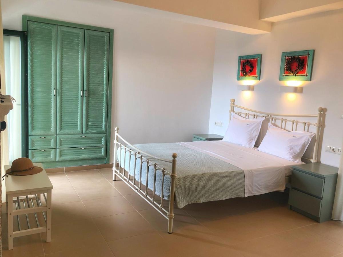 Azzurro Hotel Katsaros  Eksteriør billede