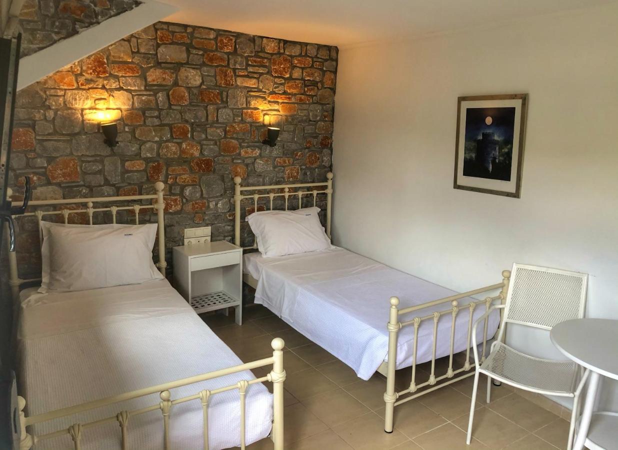 Azzurro Hotel Katsaros  Eksteriør billede