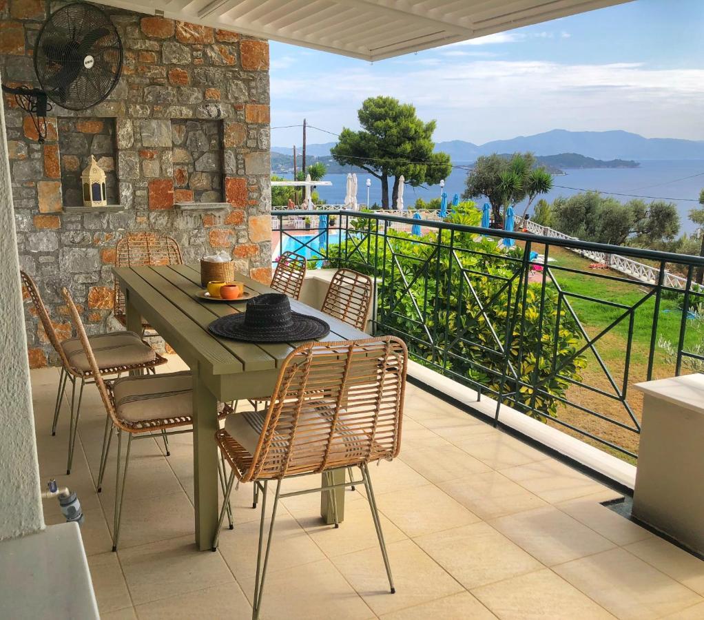 Azzurro Hotel Katsaros  Eksteriør billede
