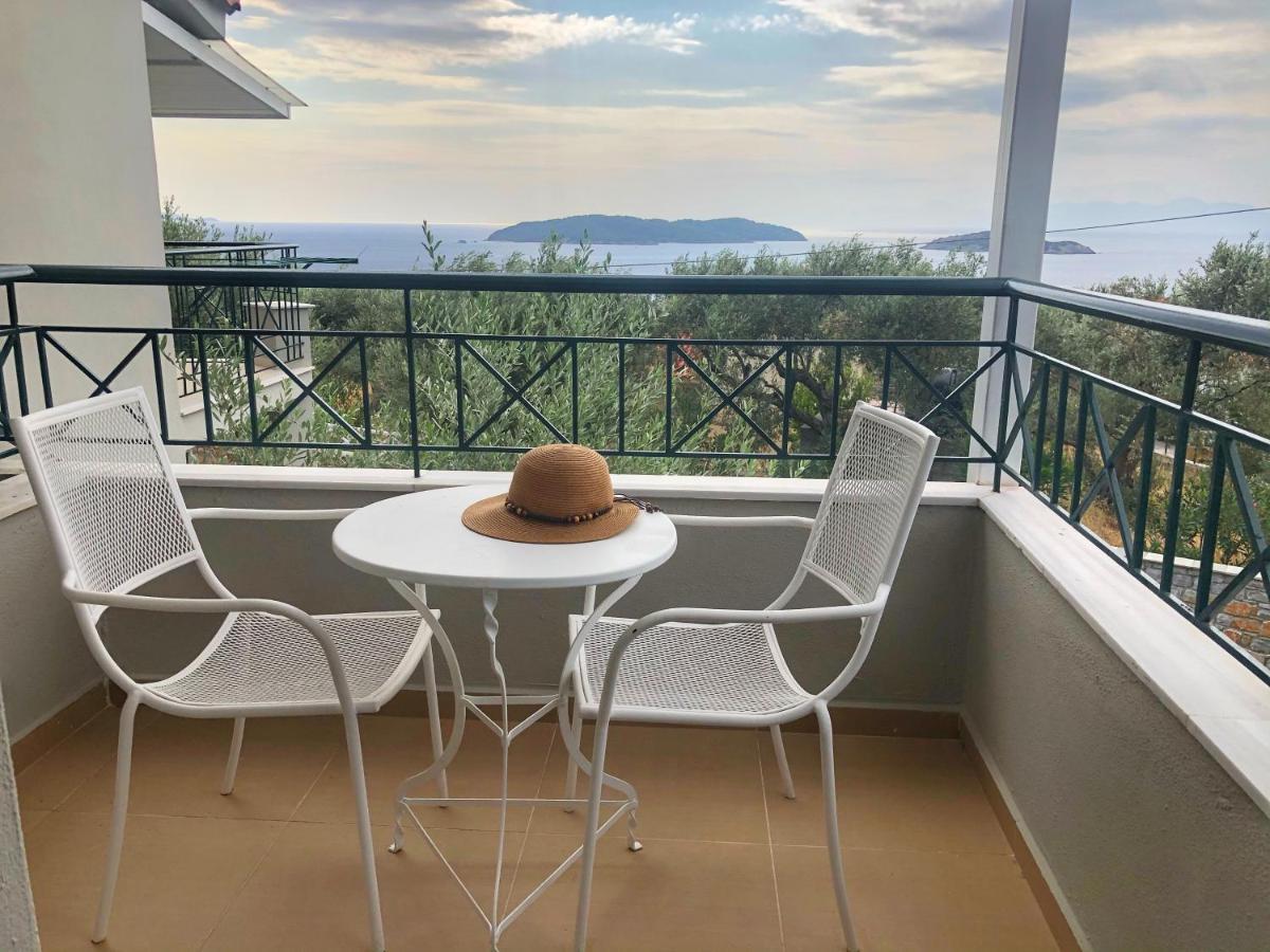 Azzurro Hotel Katsaros  Eksteriør billede