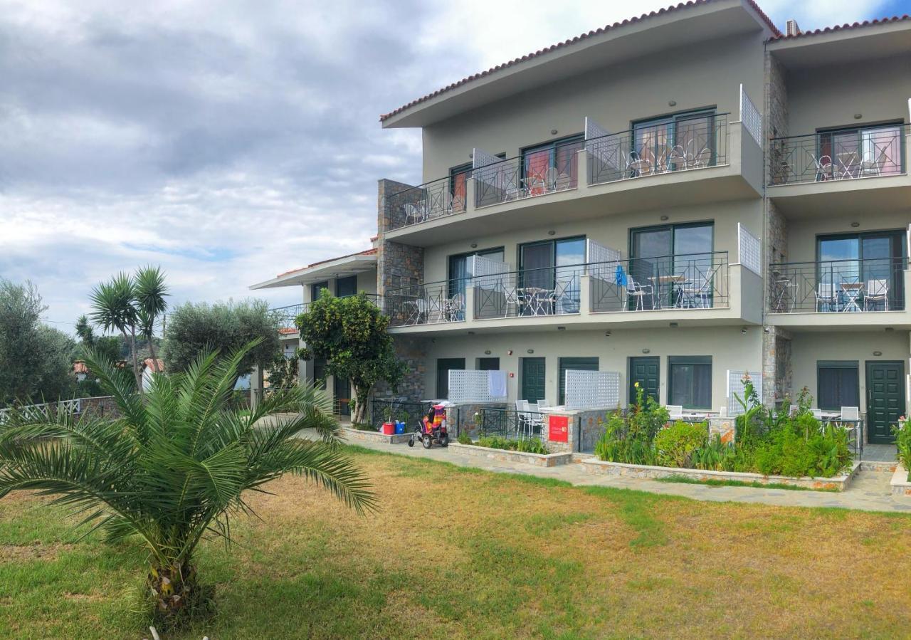 Azzurro Hotel Katsaros  Eksteriør billede