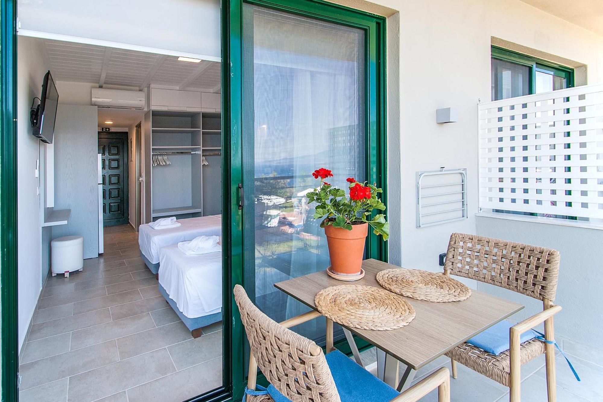 Azzurro Hotel Katsaros  Eksteriør billede